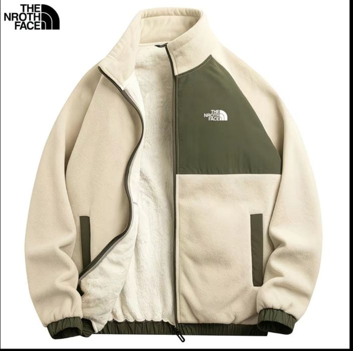 Бежевая teddy куртка The North Face