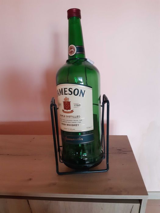 Бутилка (галон) от уиски JAMESON 4.5 литра със стойка (люлка)