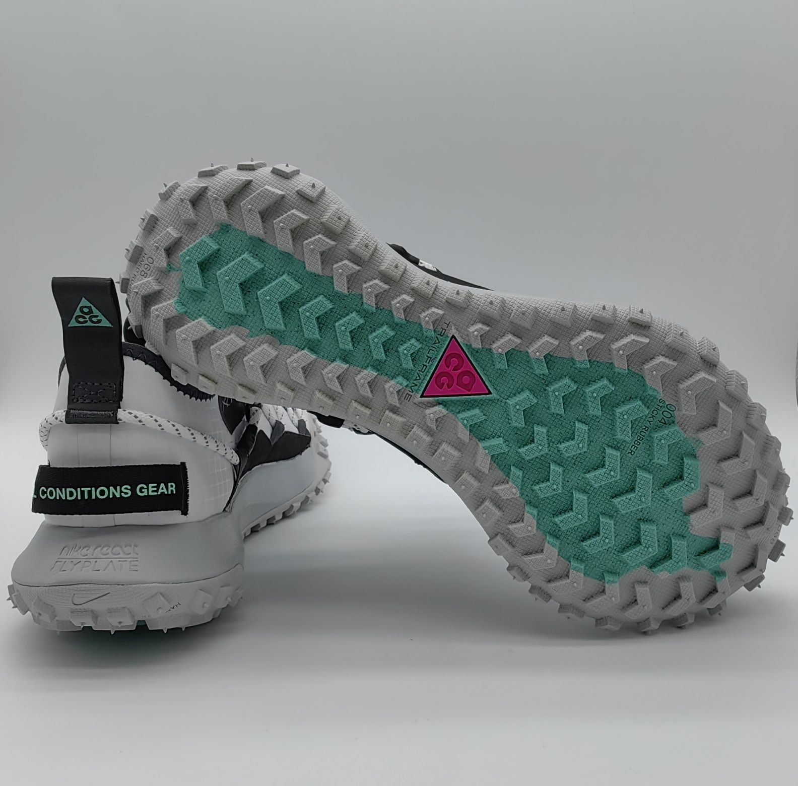 Nike ACG Mountain Fly Low SE
