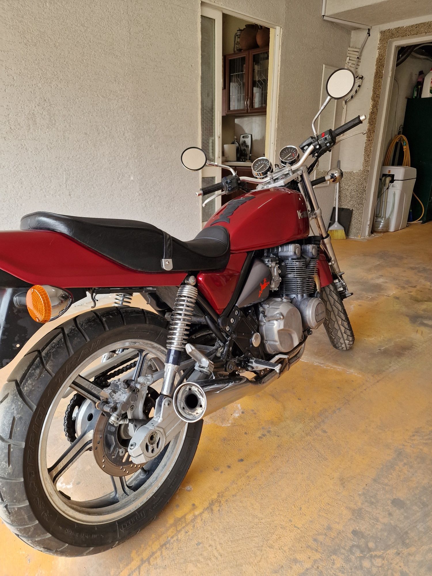 Kawasaki Zefir550