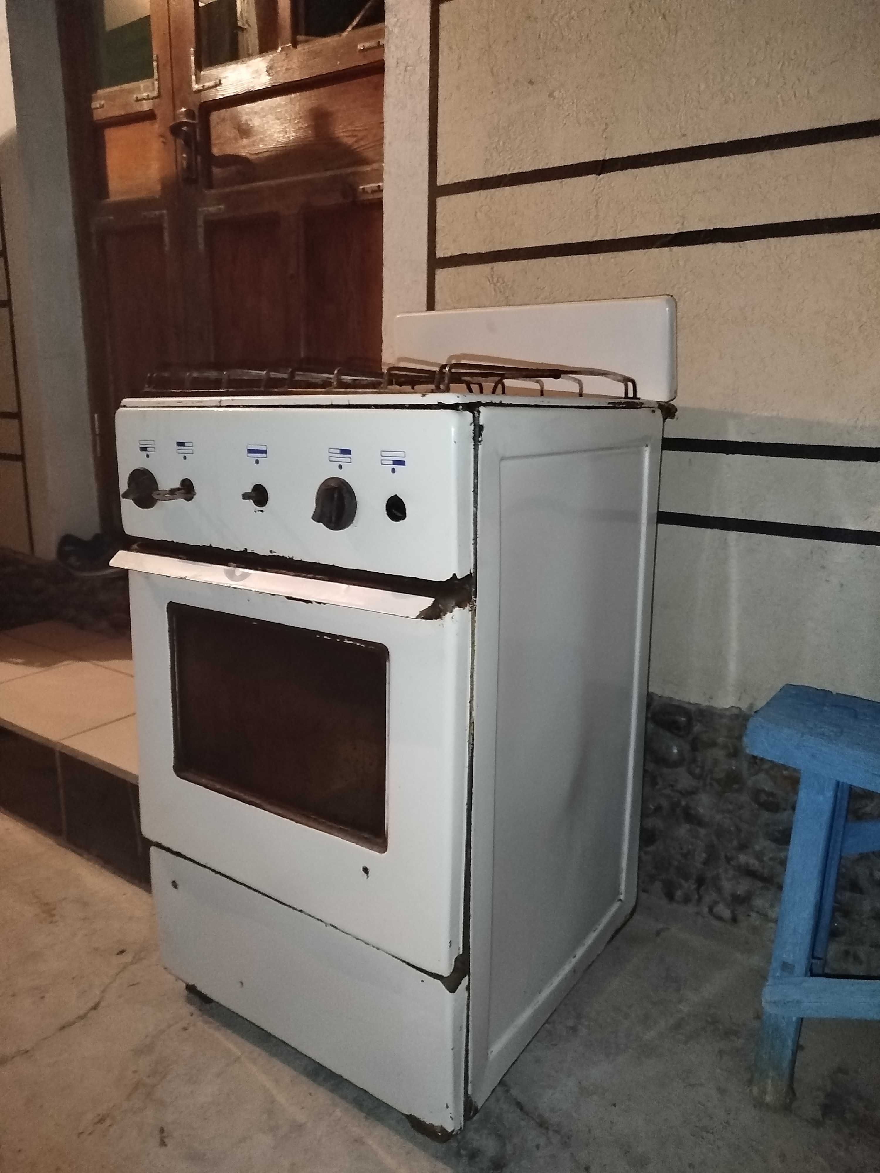 б/у газовая плита