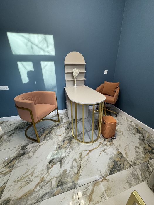 Стол манюкюр для салона