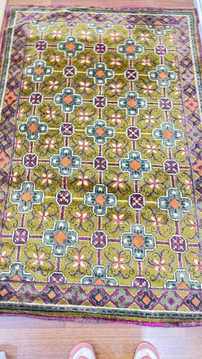 В продаже советский ковер