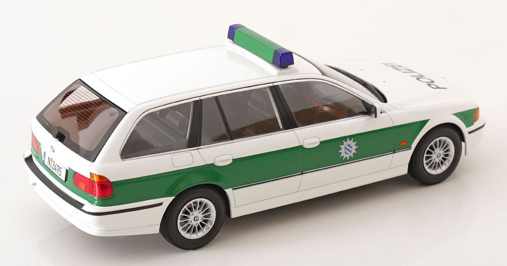 Macheta auto BMW 5 Series E39 Polizei 1:18 Triple 9
