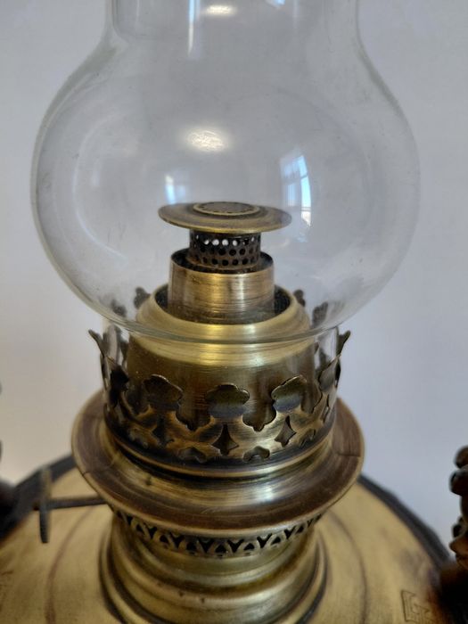 Vând lampă pe gaz veche