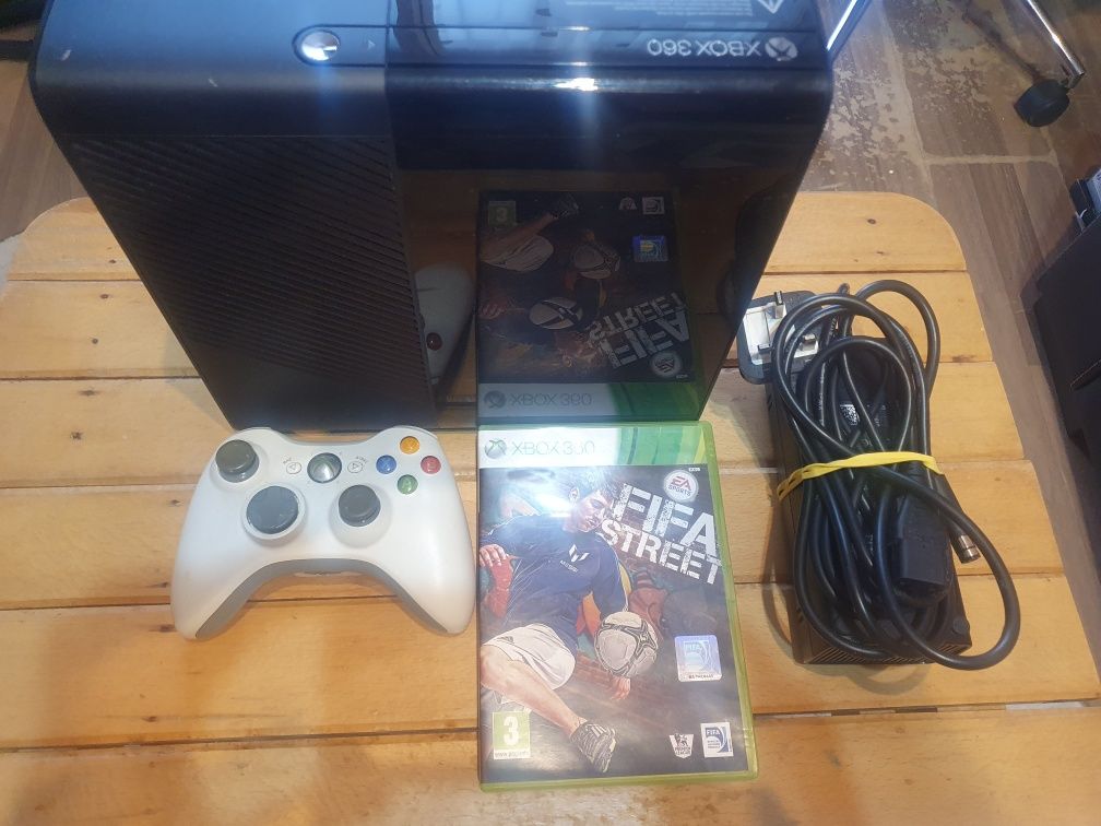 Consolă xbox 360