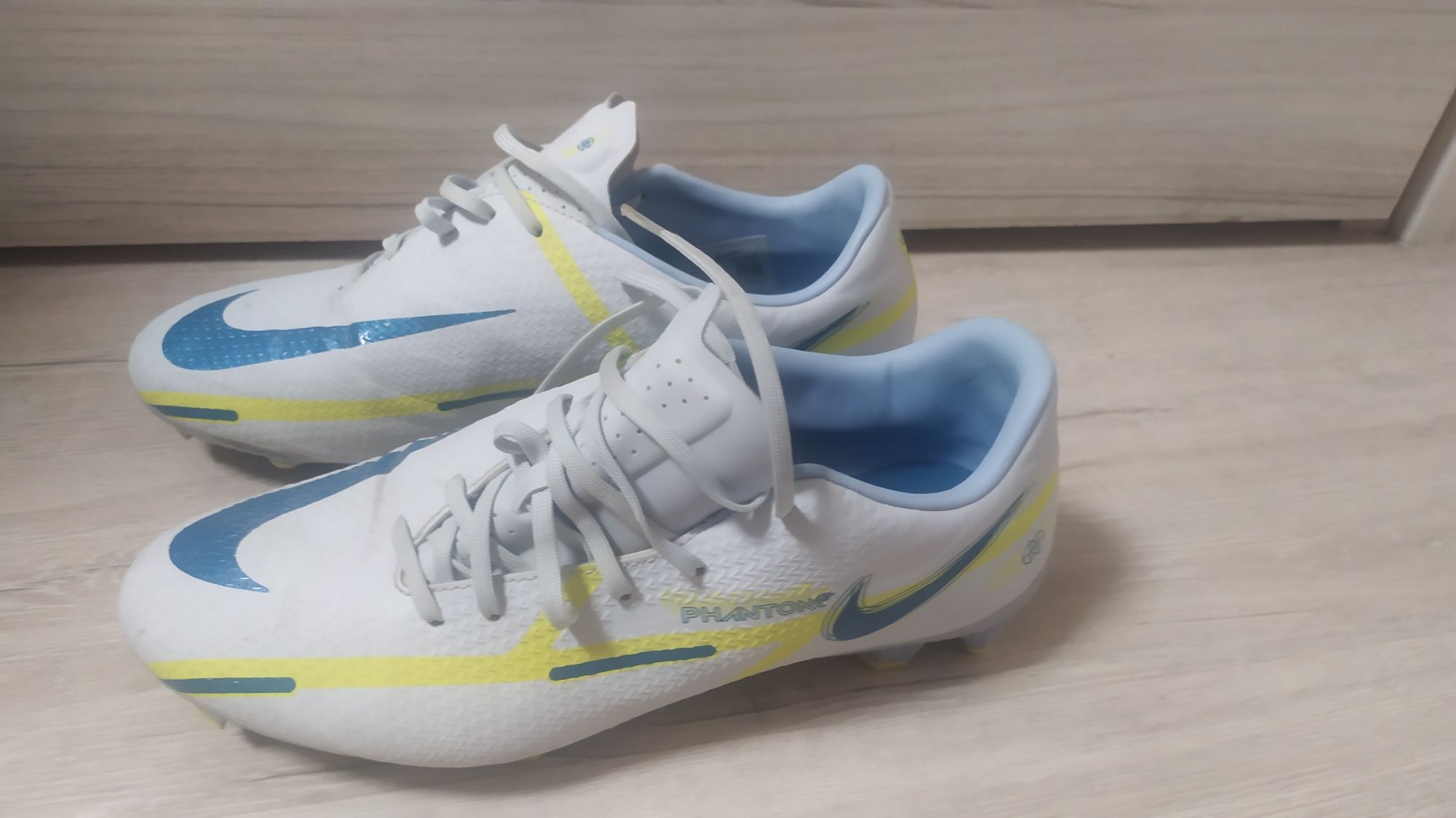 Бутонки Nike phantom