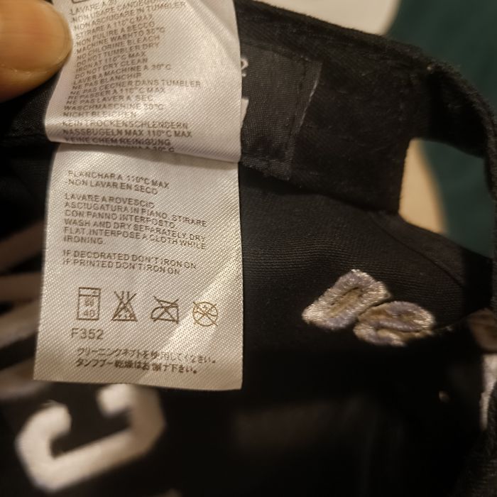 Șapcă Dsquared2 original