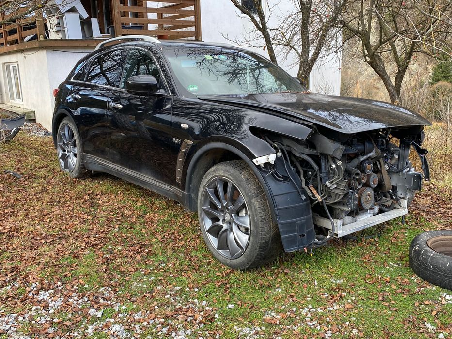 Infiniti QX70 S dezmembrare