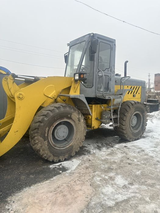 Услуги погрузчика 2 куба