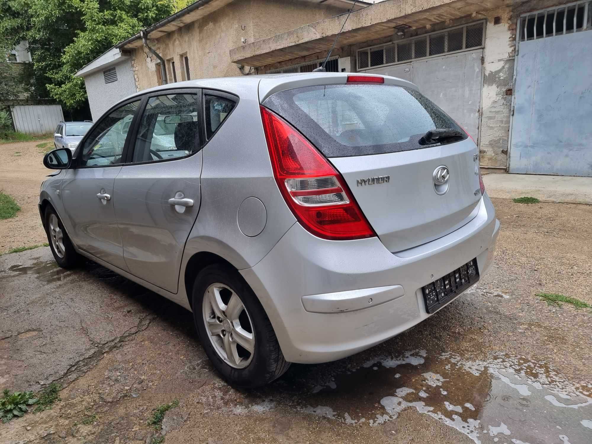 Hyundai I30 1.6 CRDI/DPF /На части