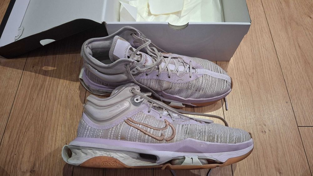 Маратонки Nike Air Zoom GT Jump 2