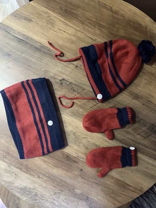 Комплект - шапка, шал и ръкавици Obaibi - размер 51