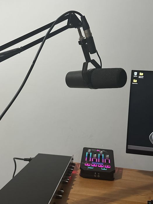 микрофон shure sm7b + dbx 286s + goxlr mini + в подарок dynamit dm1