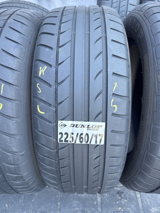 225/60/17 dunlop