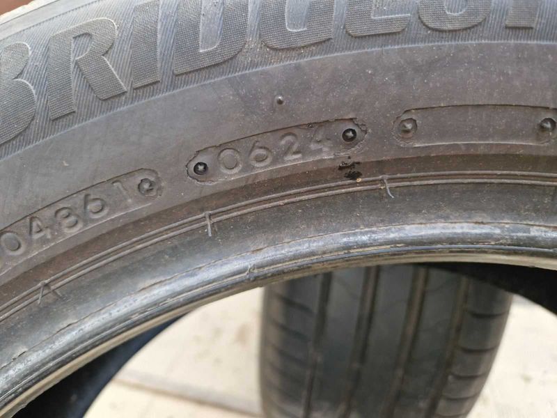 2 Bridgestone R18 225/55
летни гуми
DOT0624