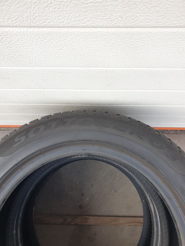 Зимни гуми 2 броя PIRELLI SotoZero3 205 60 R17 дот 3819