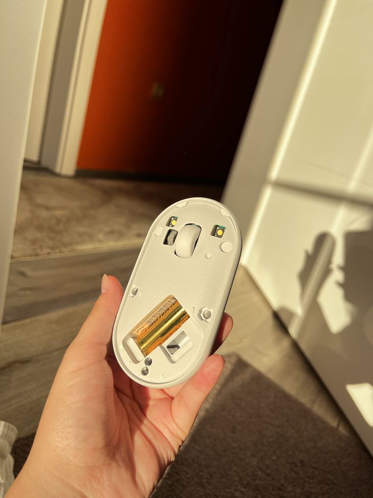 Mouse wireless logitech pebble 2