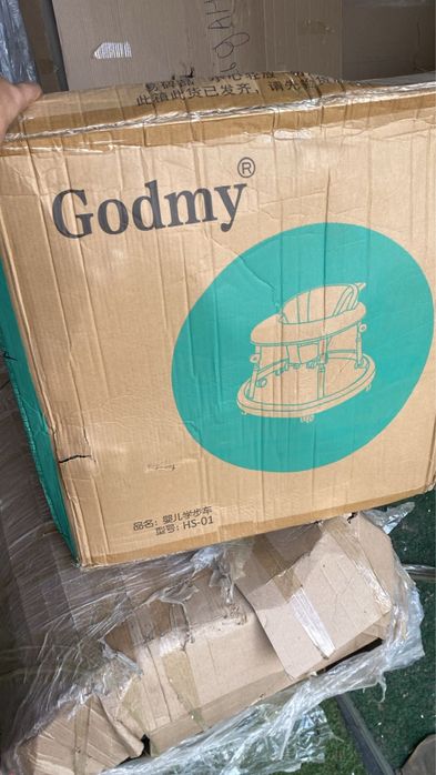 Новые ходунки в упаковке.