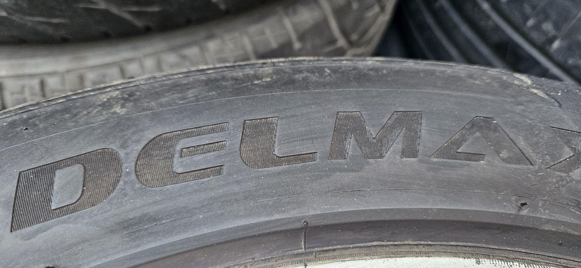 225/50/17 delmax performpro  dot 1123 2броя летни гуми