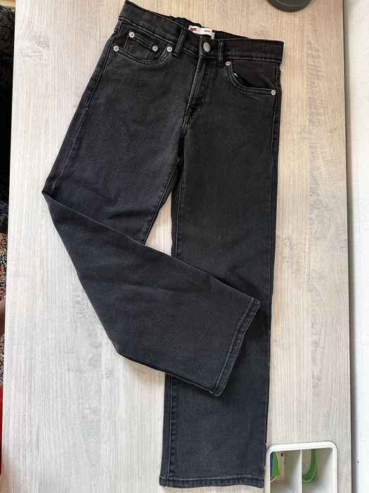 Новые детские джинсы