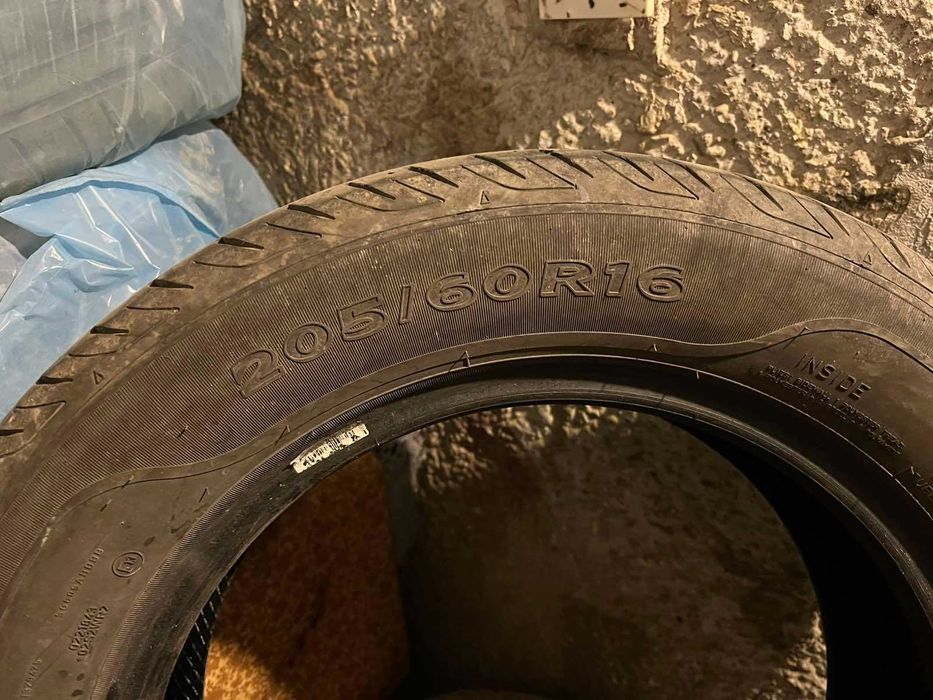 Продавам 2 бр. летни гуми SAVA