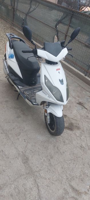 Scuter de Vânzare 2t