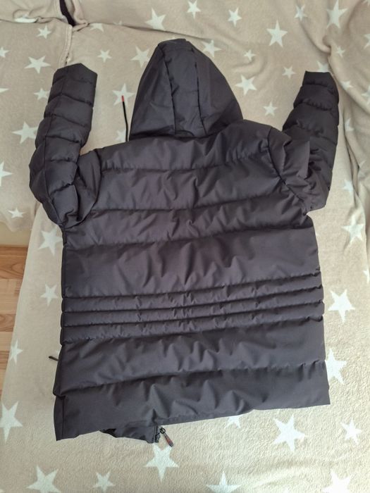 Vând geaca bărbați nouă