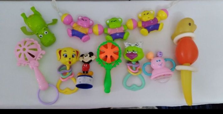 Детское  одеяло  БОЛЬШАЯ,+ с игрушками очень КРАСИВАЯ.