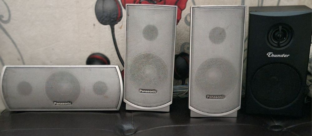 Тонколони за двд или за уредба