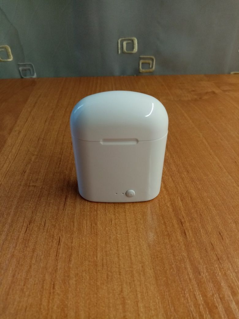 Аирподс. Модель: i7s.