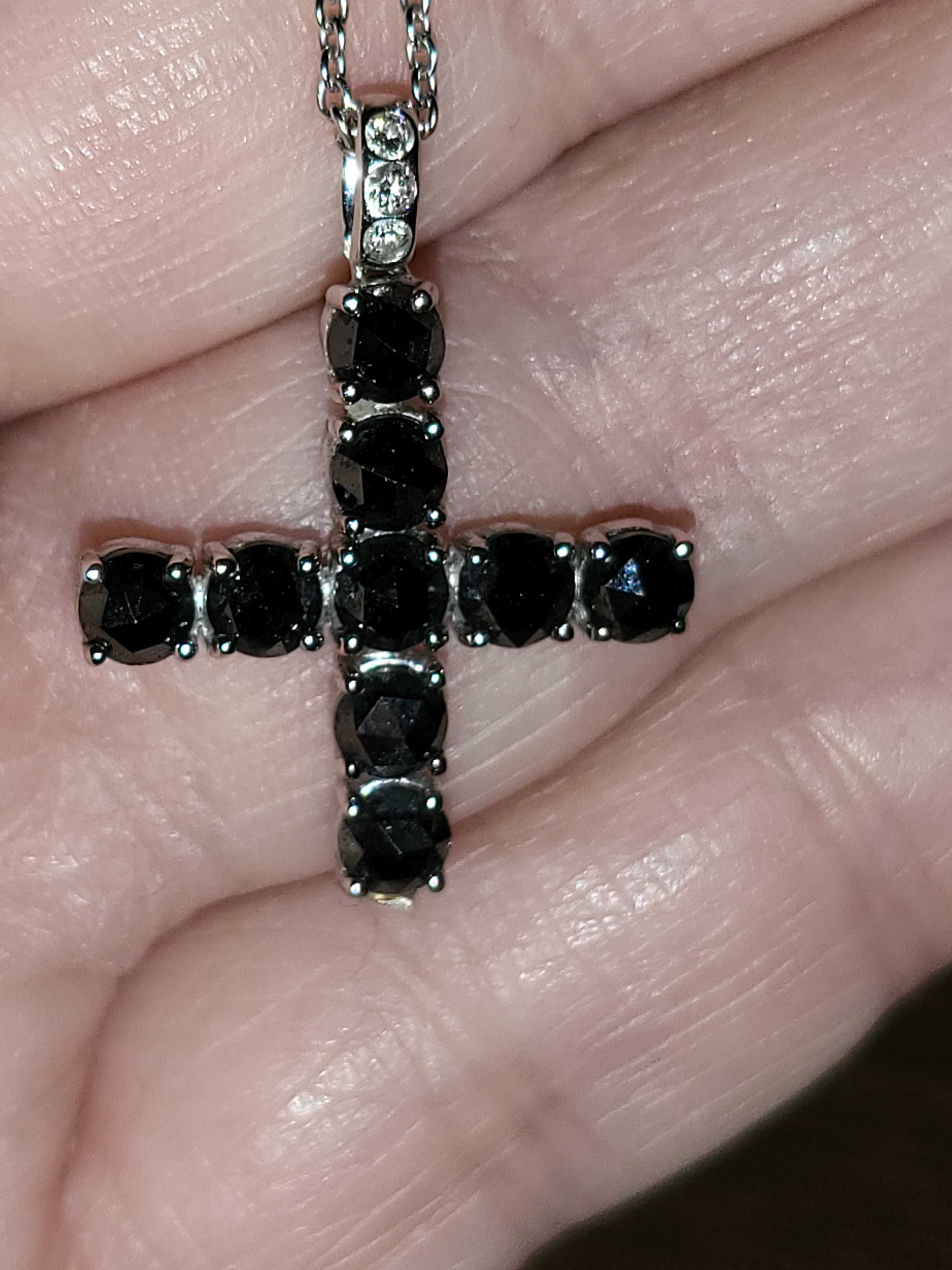 Crivelli Cruce cu Diamante negre 2,73 Ct