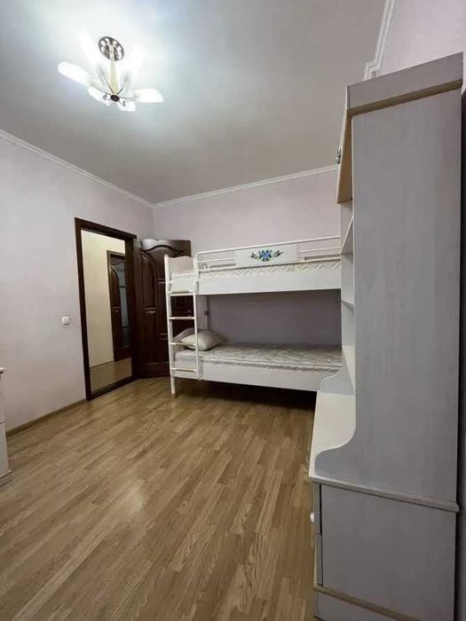 Тристаен имот в кв.Обеля 2