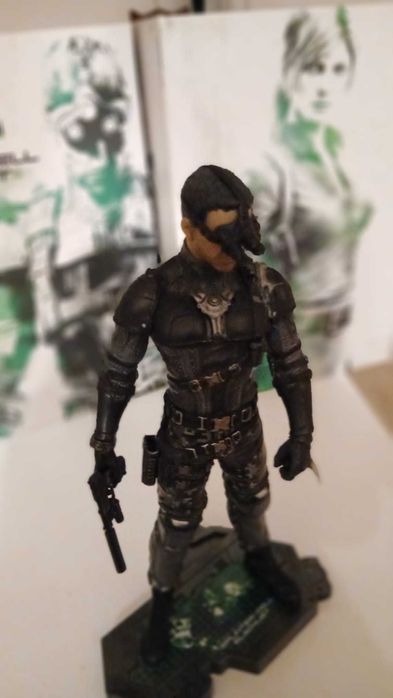 Joc Splinter Cell cu FIGURINĂ Blacklist - 5th Freedom Edition Xbox 360