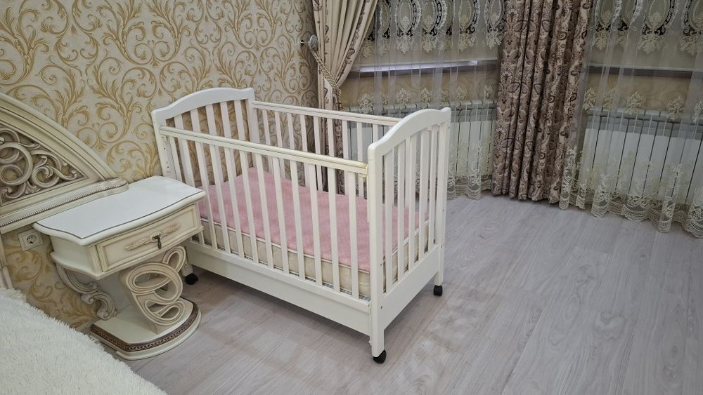 Манеж с матрасом