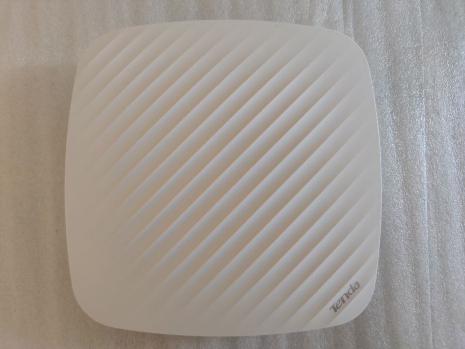 Wireless access point Tenda i9, 300 Mbps, alb, nou