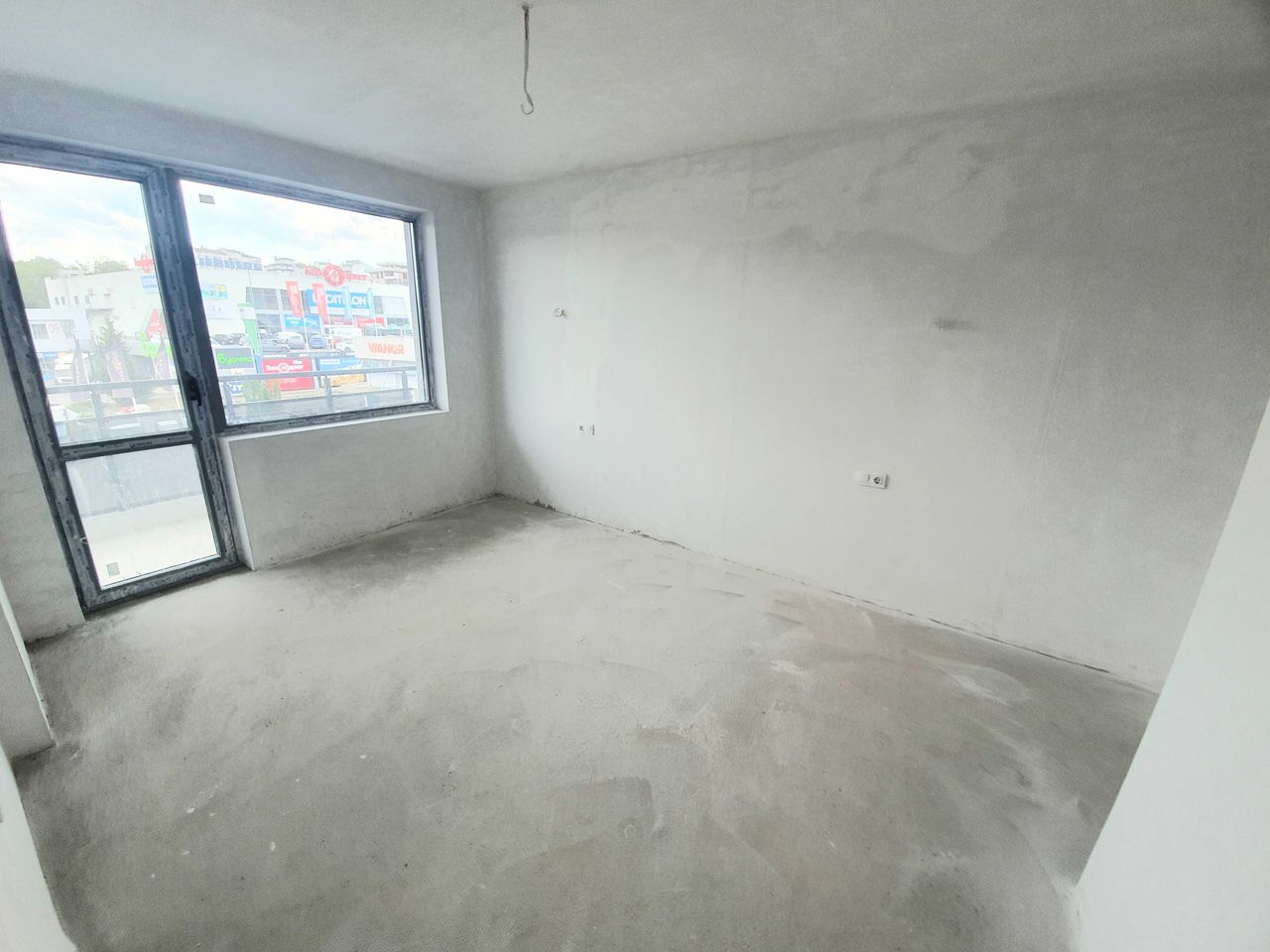 Продава се Тристаен апартамент в Велико Търново, Център - 91 кв.м за 1143 €/кв.м - Снимка #4