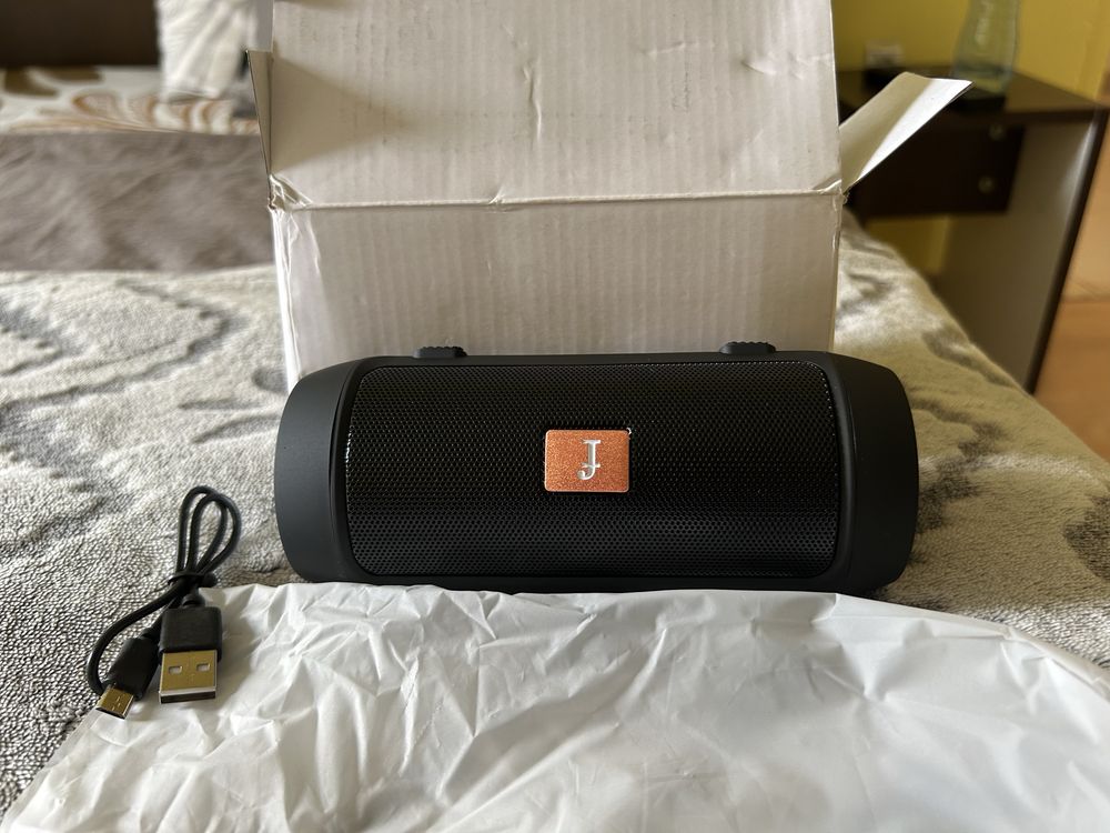 Преносима Bluetooth колонка – НОВА