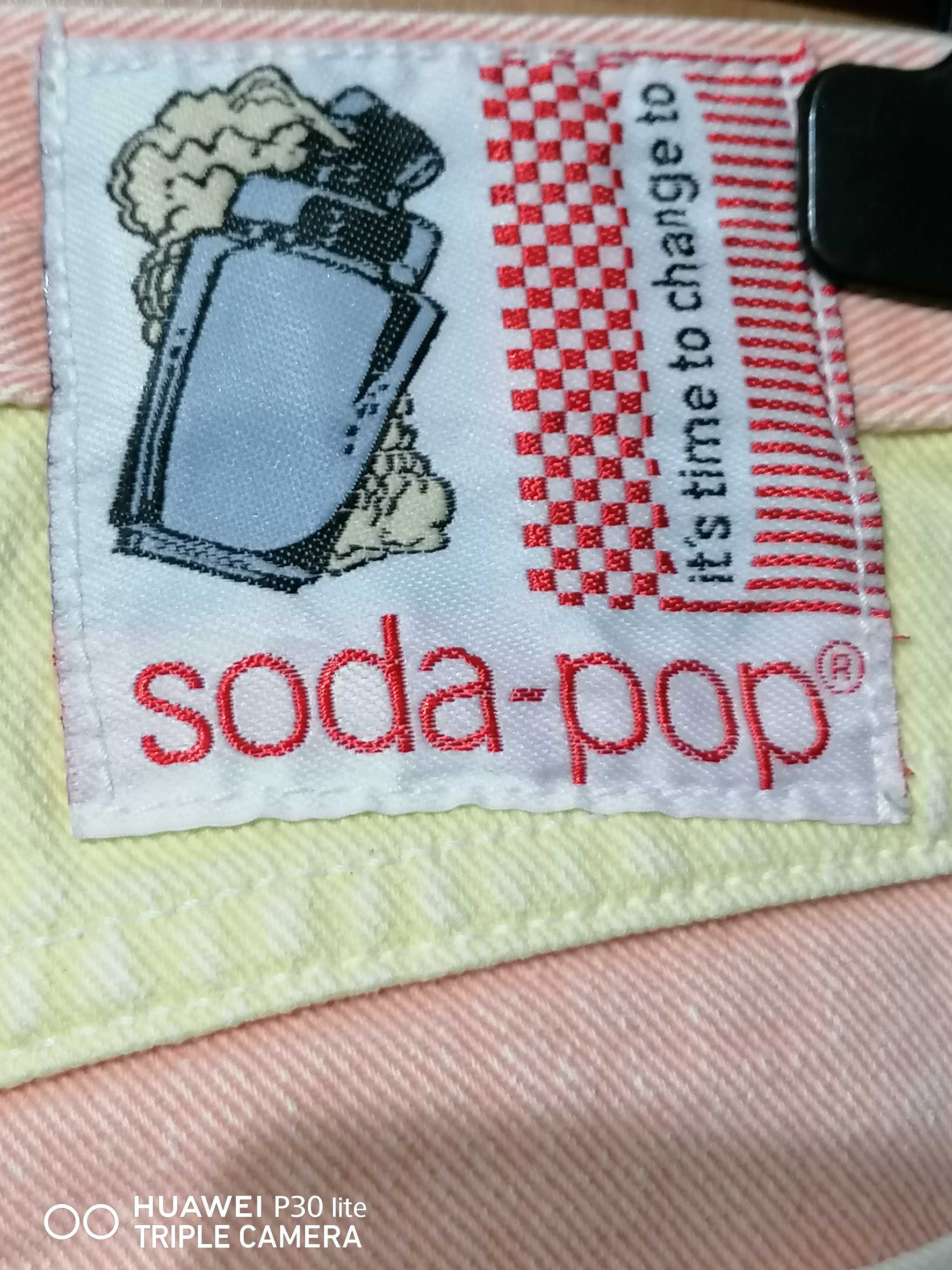 Pantaloni Scurți Damă - Soda Pop