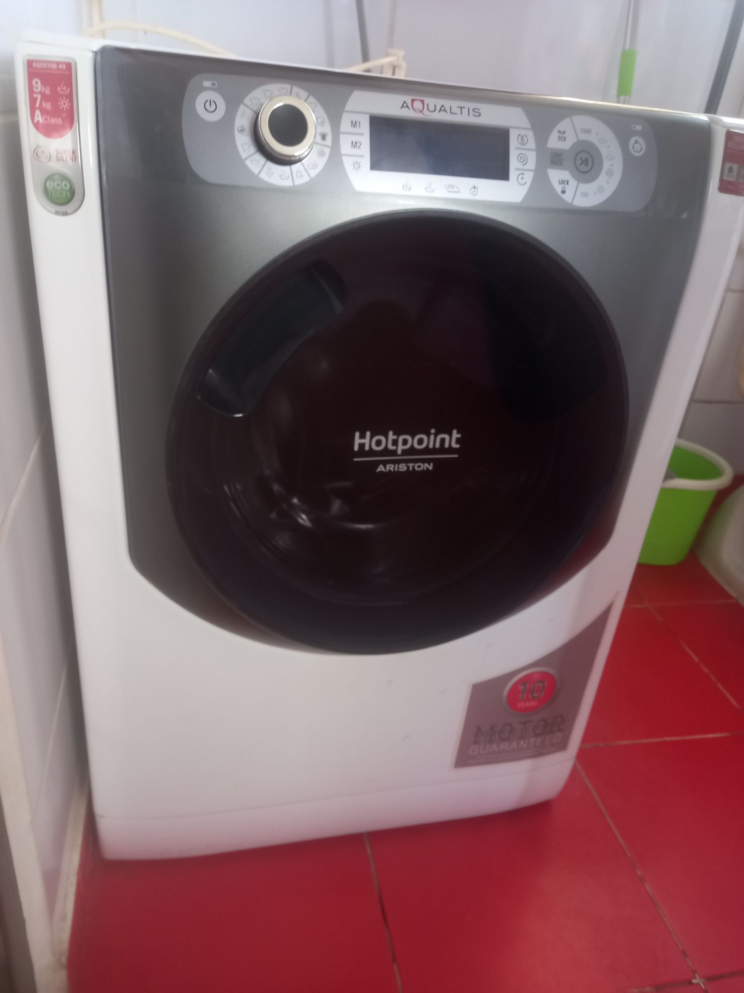 Masina de spălat cu uscător hotpoint