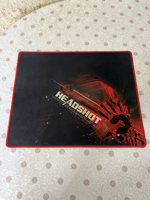 Продам игровой коврик для мыши