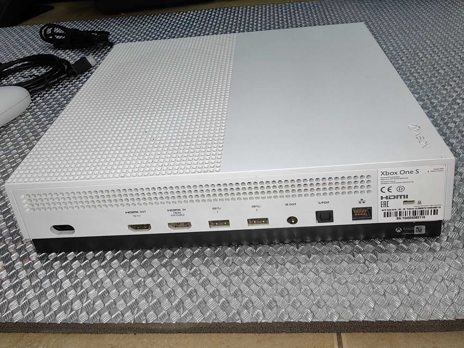Xbox   One S   1TB