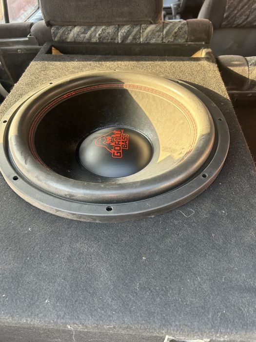 Продам саб срочно 15шка Gorilla Bass с коробом