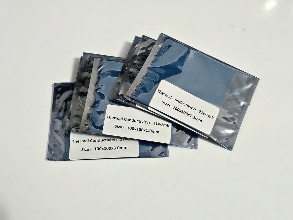 Pad termic OEM 21 W/mK – 100×100 mm, 0.5–3.0 mm, VRAM/VRM