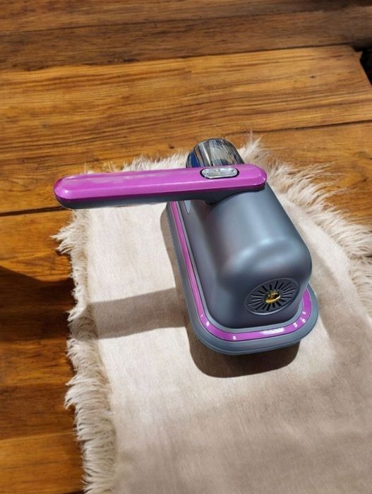 Беспроводной ручной пылесос .