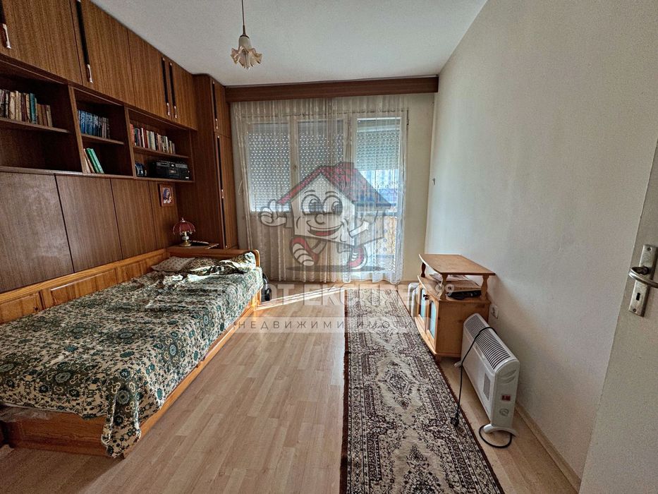 Двустаен апартамент, с изба, кв.Зъбчето