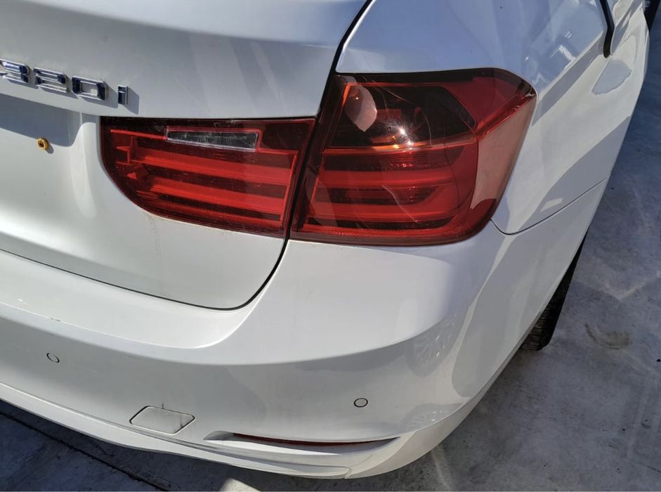 Bara spate alb alba Bmw 320d F30 Bmw 320i 318d 318i