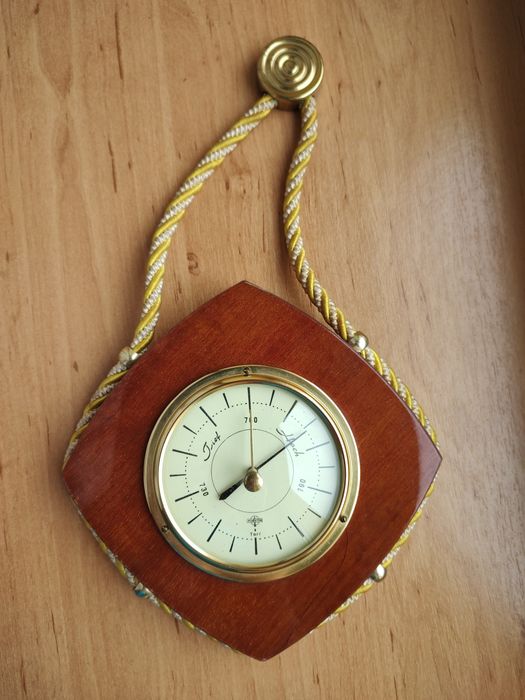 Barometru vechi unic