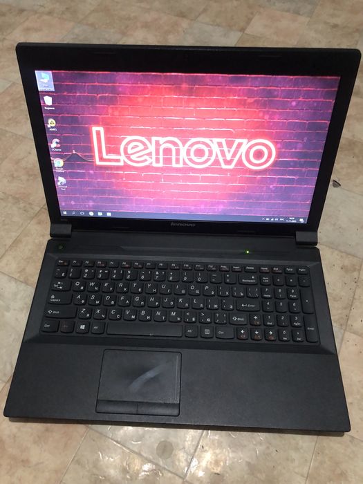 Срочно продам ноутбук Lenovo ssd 256 озу 4