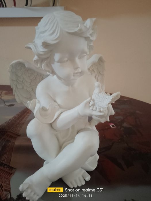 Vând 2 îngeri  noi